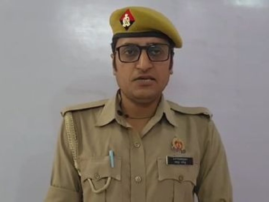 'गीदड़ नहीं शेर हूं': सिपाही सुनील शुक्ला का वीडियो सोशल मीडिया पर वायरल, घर पर छापेमारी के बाद भड़का आक्रोश