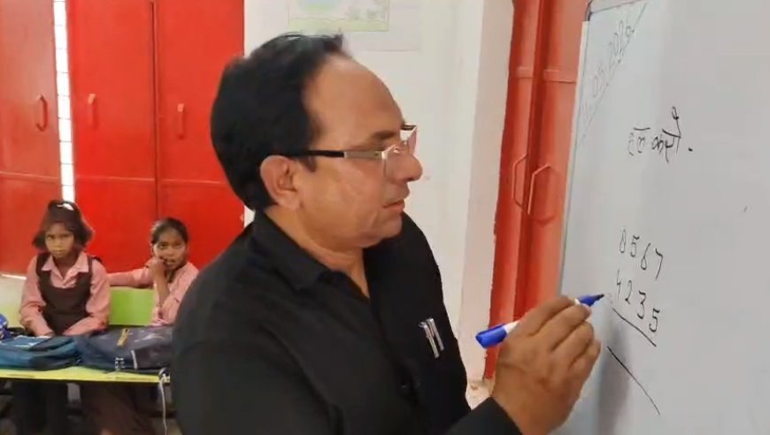 Sambhal : हिजाब-टोपी विवाद में बच्चों के बयान से नया मोड़, छात्रों ने कहा - 'नहीं बनाया गया कोई दबाव'