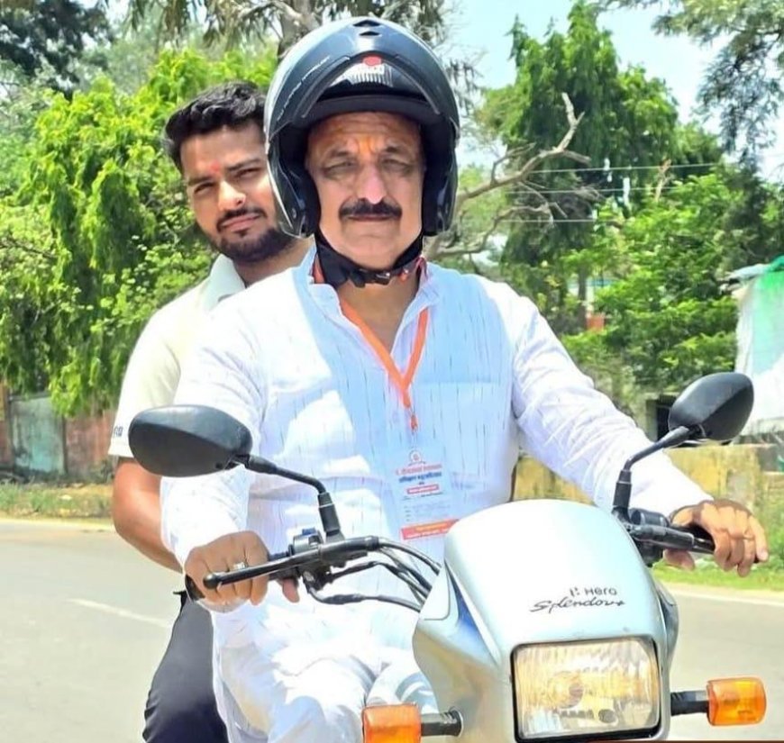 Saharanpur : विधायक राजीव गुंबर ने पेट्रोल बचत के लिए अपनाया दोपहिया वाहन