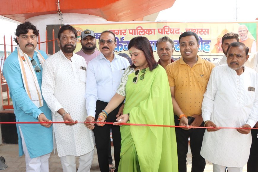 Hathras : तालाब चौराहा पर नई पार्किंग का शुभारंभ, जाम से मिलेगी मुक्ति