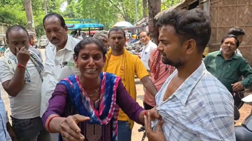भागलपुर कोर्ट परिसर बना अखाड़ा, महिला ने युवक का सरेआम पकड़ा कॉलर, घंटों चला हाईवोल्टेज ड्रामा।