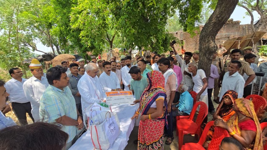 Sitapur : आंधी-तूफान से युवक की मृत्यु पर प्रभारी मंत्री मयंकेश्वर शरण सिंह ने परिजनों से मिलकर दी सांत्वना, 4 लाख की अनुग्रह राशि प्रदान