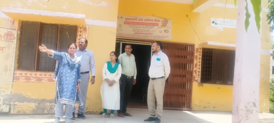 Hathras : मुख्यमंत्री आरोग्य मेला - स्वास्थ्य केंद्रों की जांच में गैरहाजिर डॉक्टर का वेतन रोका