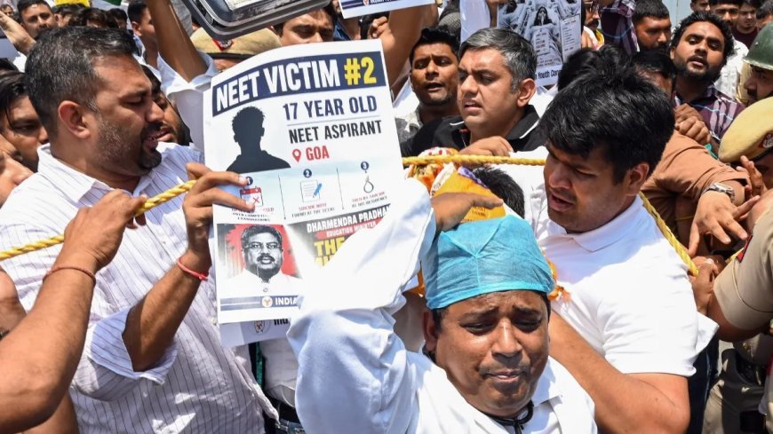राजस्थान के एक समर्पित शिक्षक के अदम्य साहस से हुआ देश की सबसे बड़ी मेडिकल परीक्षा के प्रश्नपत्र लीक का महाखुलासा, व्यवस्था की नींव हिली।