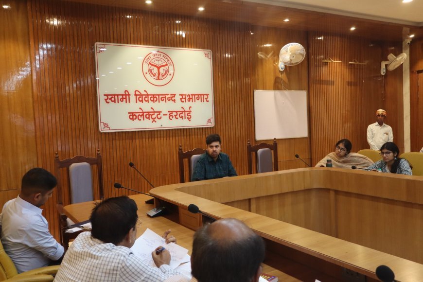 Hardoi: मंदिरों एवं पर्यटन स्थालों के निर्माण कार्य गुणवत्ता परक पूर्ण करायें- अनुनय झा