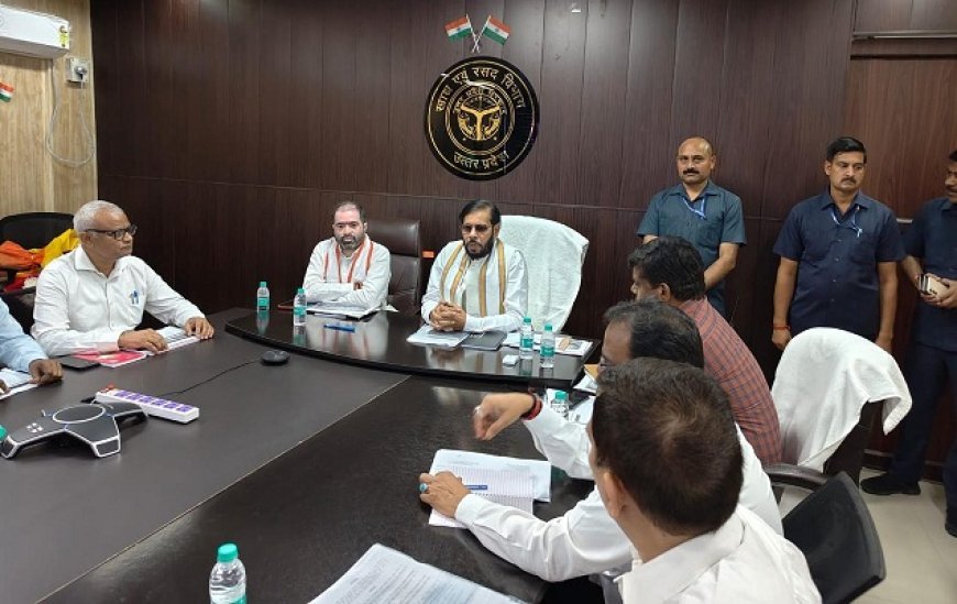 Lucknow: कैबिनेट मंत्री मनोज पांडेय ने दिए निर्देश, गेहूं खरीद और किसानों के भुगतान में बरती जाए पूरी पारदर्शिता। 