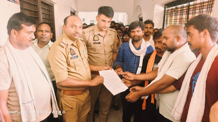 Sitapur : खैराबाद नगर पालिका में सफाई कर्मियों से अभद्रता और धमकी का आरोप, कार्रवाई न होने पर काम रोकने की चेतावनी