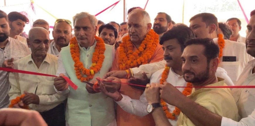 Saharanpur : मुजफराबाद में खुला इलेक्ट्रिक स्कूटी का नया शोरूम, पूर्व विधायक और राज्य मंत्री ने किया उद्घाटन