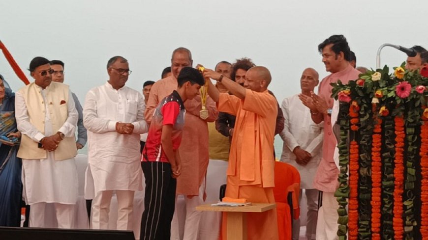 Gorakhpur: स्पोर्ट्स इंफ्रास्ट्रक्चर और खिलाड़ियों के प्रोत्साहन के लिए तत्परता से खड़ी है सरकार: सीएम योगी