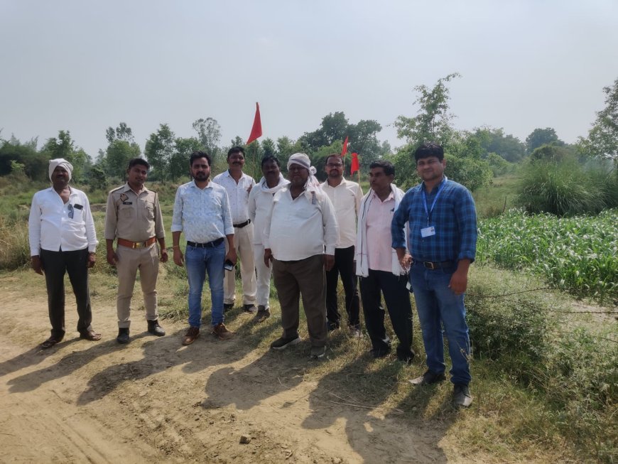 Gonda : लोन न चुकाने पर बैंक ने जब्त की किसान की जमीन, बड़े बकायेदारों में मची खलबली