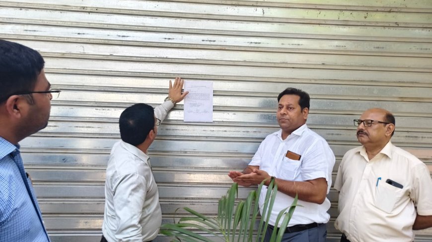 Lucknow : अस्पताल में भर्ती छात्रा से चिकित्सक ने की दरिंदगी, पुलिस ने आरोपी को पकड़ा, उपमुख्यमंत्री ब्रजेश पाठक के आदेश पर अस्पताल सील