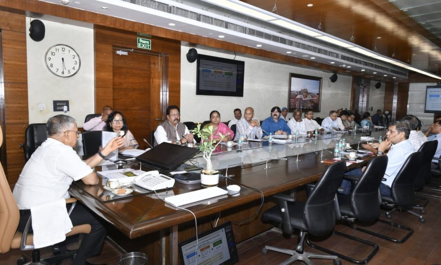 Lucknow : उत्तर प्रदेश कैम्पा समिति की बैठक में करोड़ों की पर्यावरण कार्ययोजना को मिली मंजूरी, इस साल लगाए जाएंगे अठारह लाख से ज्यादा पौधे