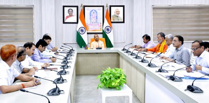 Lucknow: श्रमिक राज्य की प्रगति की सबसे बड़ी शक्ति, उन्हें सम्मान और सुरक्षा देना सरकार की प्राथमिकता : मुख्यमंत्री योगी