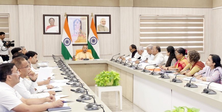 Lucknow: एम्बुलेंस रिस्पॉन्स टाइम और कम करने के निर्देश, मुख्यमंत्री ने कहा- आपात स्थिति में हर मिनट महत्वपूर्ण।