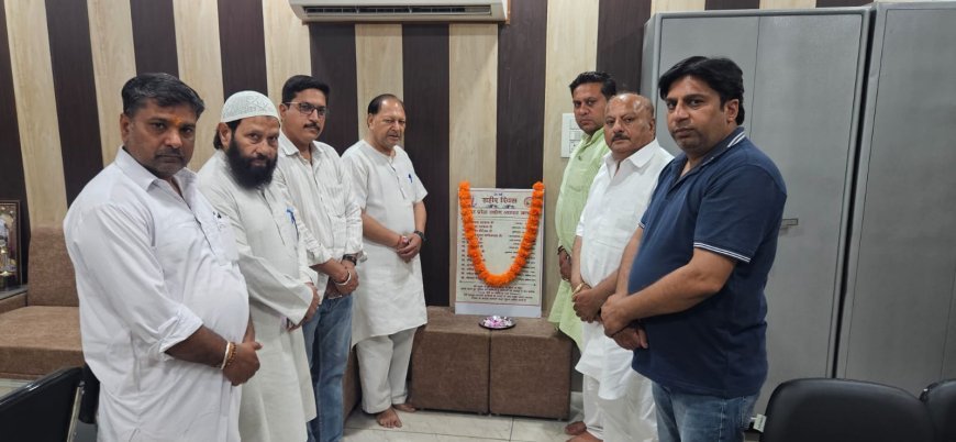 Deoband : शहीद व्यापारी नेताओं की याद में देवबंद व्यापार मंडल ने दी श्रद्धांजलि, प्रदेश उपाध्यक्ष ने बताया उनका योगदान