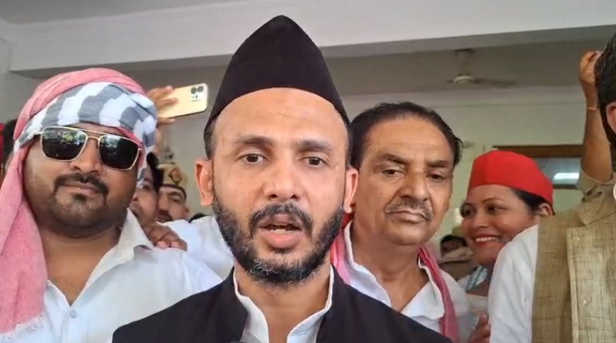 Sambhal: महंगाई पर फूटा सपाइयों का गुस्सा, सड़कों पर उतरे सपा नेता-कार्यकर्ता, कलेक्ट्रेट पर हंगामा। 