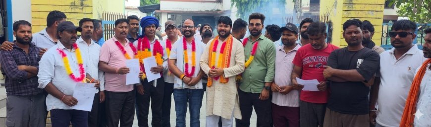 Bajpur: देवभूमि उत्तराखण्ड सफाई कर्मचारी यूनियन के सुरेश अध्यक्ष बने। 