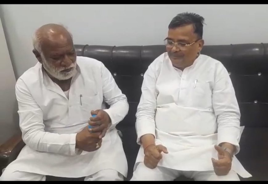 Hathras : विपक्ष तुष्टिकरण की राजनीति से फैला रहा भ्रम, भाजपा सरकार में सभी त्योहार सुरक्षित- पर्यटन मंत्री जयवीर सिंह