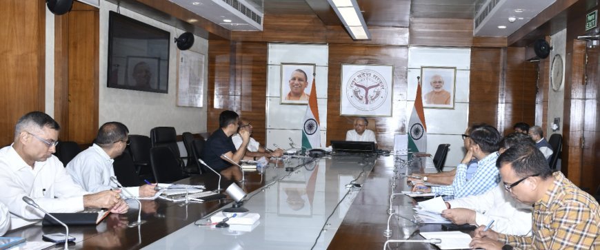Lucknow : उत्तर प्रदेश में जनगणना कार्य में तेजी लाने और टीजीटी परीक्षा को निष्पक्ष कराने के लिए मुख्य सचिव ने दिए कड़े निर्देश