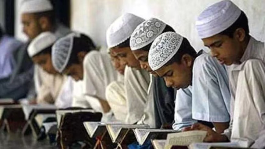 Lucknow : मदरसा बोर्ड के मेधावियों को योगी सरकार करेगी सम्मानित, टॉप-3 छात्रों को मिलेगा टैबलेट