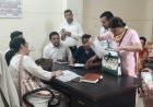 Bajpur: एसडीएम ने तहसील दिवस में जनता की समस्याएं सुनी। 