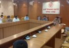 Hardoi: हाईवे पर अवैध पार्किंग बनी हादसों की वजह, डीएम अनुनय झा ने अधिकारियों को लगाई फटकार।