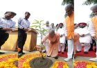 Lucknow: सीएम योगी ने अपने आवास पर लगाया ‘एक पेड़ मां के नाम’, आम का पौधा रोपकर मुख्यमंत्री ने सभी को दी विश्व पर्यावरण दिवस की शुभकामना