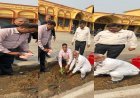 Hathras: विश्व पर्यावरण दिवस पर सीएमओ कार्यालय परिसर में हुआ पौधरोपण