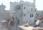 Sambhal: कब्रिस्तान की जमीन पर बनी मस्जिद पर चला बुलडोजर, प्रशासन की बड़ी कार्रवाई; ₹1.12 लाख का जुर्माना भी लगाया