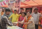 हरदोई में षष्ठम बड़े मंगल पर जगह-जगह भंडारों का आयोजन, जिला पंचायत अध्यक्ष ने वितरित किया प्रसाद