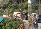 Mussoorie: मसूरी में जाम बना जिंदगी पर भारी, एंबुलेंस को आईटीबीपी मार्ग से पहुंचाया गया देहरादून