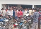 Lucknow : सीतापुर और रामपुर में ऐप से खाद बुकिंग की नई व्यवस्था शुरू, पहले ही दिन किसानों ने बुक किया 542 मीट्रिक टन से अधिक उर्वरक