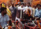 Hardoi : गांधी भवन में केंद्र सरकार के 12 वर्ष पूरे होने पर विकास प्रदर्शनी शुरू, राज्य मंत्री ने बांटे ट्रैक्टर और ट्राई साइकिल