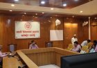Hardoi : हरदोई में आयुष समिति की बैठक में जिलाधिकारी सख्त, अनुपस्थित 18 डॉक्टरों से मांगा स्पष्टीकरण
