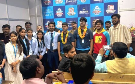 Lakhimpur- Kheri : आकाश लखीमपुर के पहले ही सत्र में मिली बड़ी कामयाबी, जेईई एडवांस्ड परीक्षा में चमके जिले के होनहार