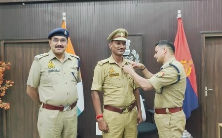 Hardoi: अति उत्कृष्ट सेवा पदक से सम्मानित हुए उपनिरीक्षक शिवाकान्त पाण्डेय।
