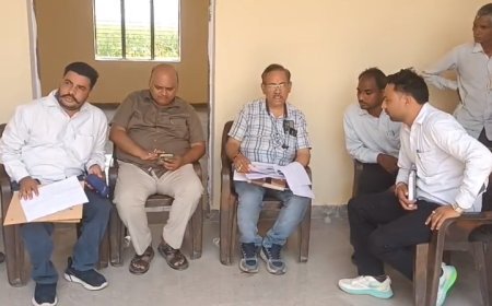 Sambhal: शिकायत पर चौथी बार जांच टली! अभिलेख न मिलने से अधिकारियों की टीम लौटी, ग्रामीण ने लगाए भ्रष्टाचार के गंभीर आरोप। 