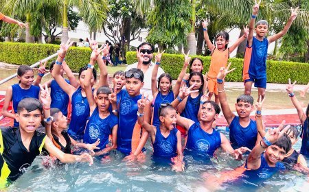 Sitapur: मासूम की एक कॉल पर पिघला दिल, 100 निर्धन बच्चों को कराया वाटर पार्क का मुफ्त भ्रमण