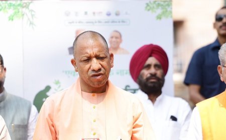 Lucknow: सबके लिए सबसे प्यारी होती है मां, हर नागरिक अवश्य लगाए ‘एक पेड़ मां के नाम’- मुख्यमंत्री