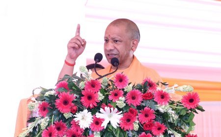 Gonda: किसी ने उत्सव के रंग में भंग डाला तो वर्तमान के साथ भविष्य भी स्वाहा हो जाएगा- मुख्यमंत्री