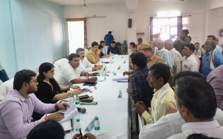 Sitapur : महोली तहसील में विधायक और अधिकारियों ने सुनीं जनता की समस्याएं, मौक़े पर हुआ कई मामलों का निपटारा