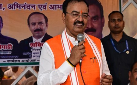 Prayagraj : प्रयागराज में उपमुख्यमंत्री केशव प्रसाद मौर्य का बड़ा बयान, वकीलों को बताया न्याय और देश निर्माण का मुख्य आधार