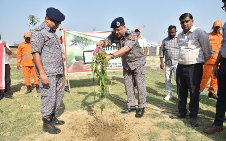 Lucknow : लखनऊ में 11 एनडीआरएफ का बड़ा अभियान, पर्यावरण दिवस पर लगाए गए छायादार और औषधीय पौधे