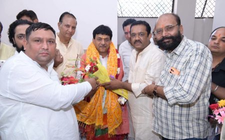 Lucknow : राज्यमंत्री कपिल देव अग्रवाल के जन्मदिन पर मुख्यमंत्री योगी आदित्यनाथ समेत कई बड़े नेताओं ने दी बधाई
