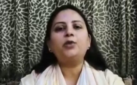 Sambhal : कसेरुआ मस्जिद कार्रवाई पर भड़कीं असमोली विधायक पिंकी यादव, बोलीं- ‘संविधान नहीं बुलडोजर राज चल रहा, 2027 में जनता देगी जवाब’