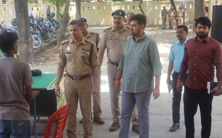 Hardoi: उत्तर प्रदेश पुलिस भर्ती परीक्षा 2026 का डीएम-एसपी ने किया निरीक्षण, नकलविहीन व निष्पक्ष परीक्षा के दिए निर्देश