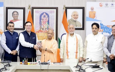 Lucknow: गांव-गांव तक हाई स्पीड डिजिटल कनेक्टिविटी पहुंचाने के लिए मुख्यमंत्री ने किया प्रोजेक्ट गंगा का शुभारंभ