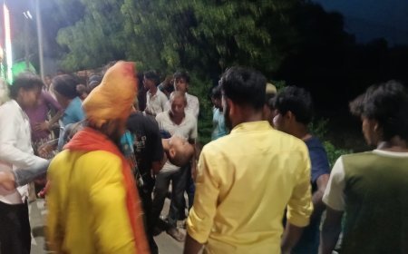 Sitapur : खैराबाद में तेज रफ्तार कार की टक्कर से बाइक सवार आठ वर्षीय बच्चा घायल