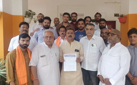 Saharanpur : गोगामेडी परिसर में अन्य धर्म के लोगों के प्रवेश पर पाबंदी लगाने के लिए जिलाधिकारी को ज्ञापन