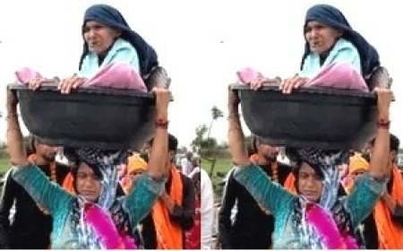 श्रद्धा और समर्पण की अनूठी मिसाल- बहू ने 90 वर्षीय दिव्यांग सास को सिर पर टोकरे में बैठाकर कराई 84 कोस की परिक्रमा